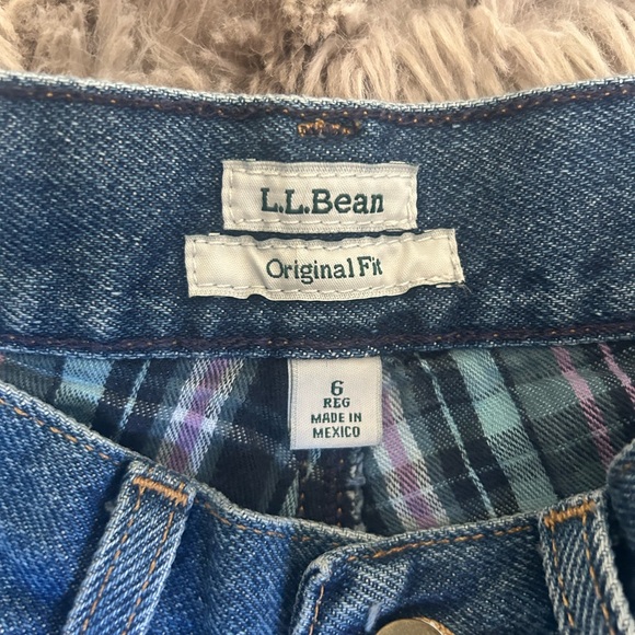 LL Bean flannel lined Straight Leg Jeans - Picture 3 of 5